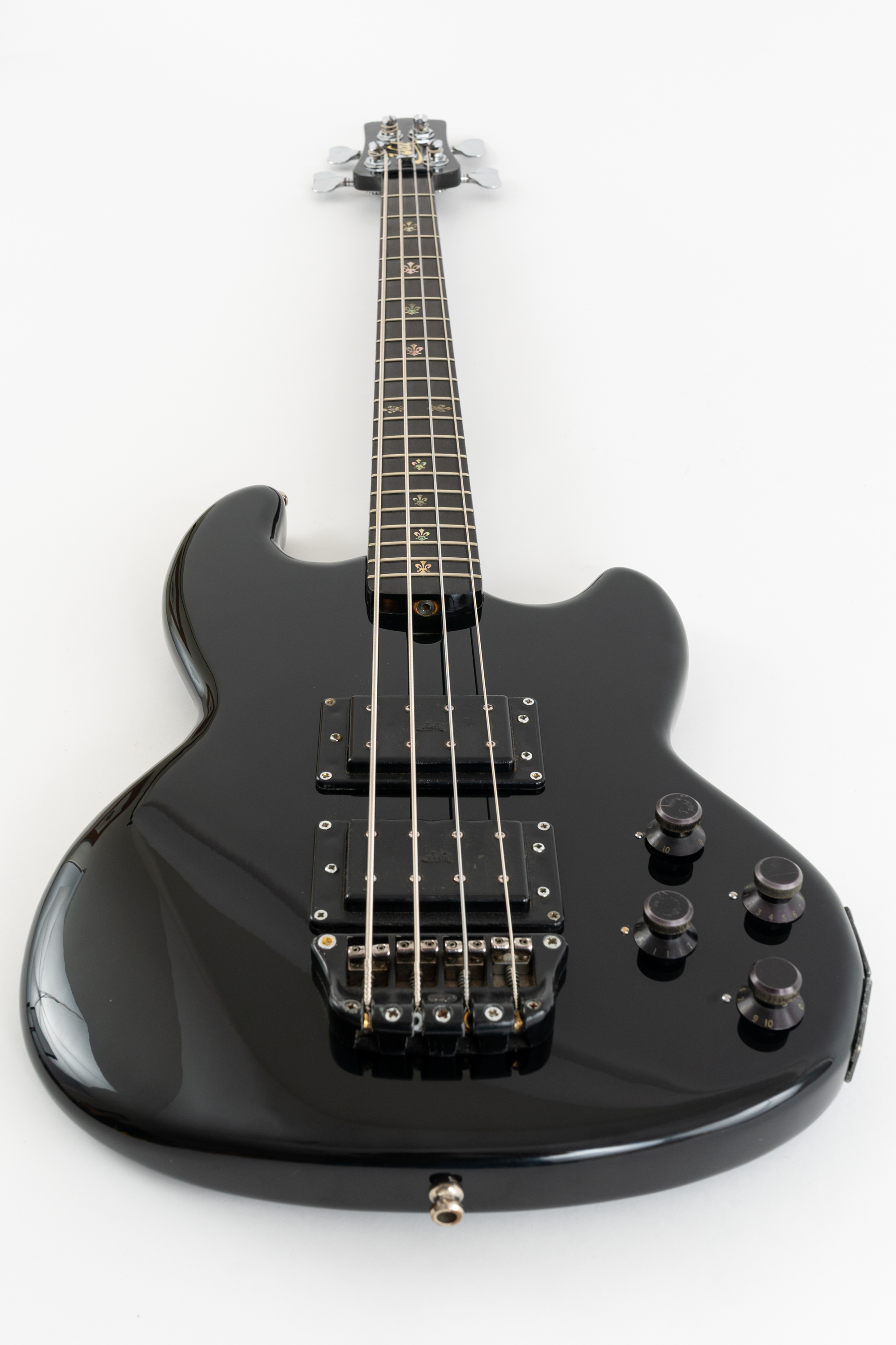 Steven-Severin-Wal-Mk1-Bass-Siouxsie-and-the-Banshees-76