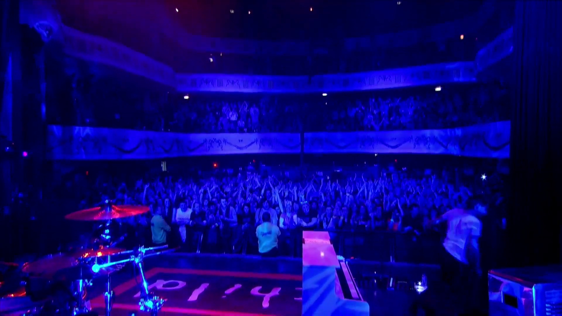 Muse-Matt-Bellamy-Kawai-MP8-2-Keyboard-38